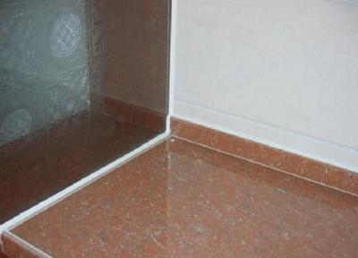 衛生間裝修別再用玻璃膠了,現在都流行這種材料代替,太實用了